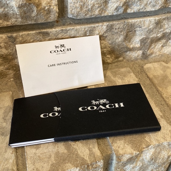 Coach wallet on a chain convertible to clutch - Picture 6 of 8